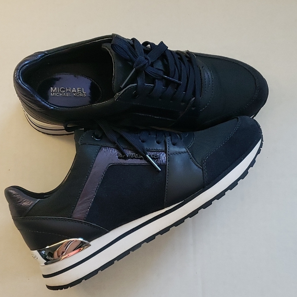 MICHAEL KORS MK WOMEN'S LOW TOP SNEAKER